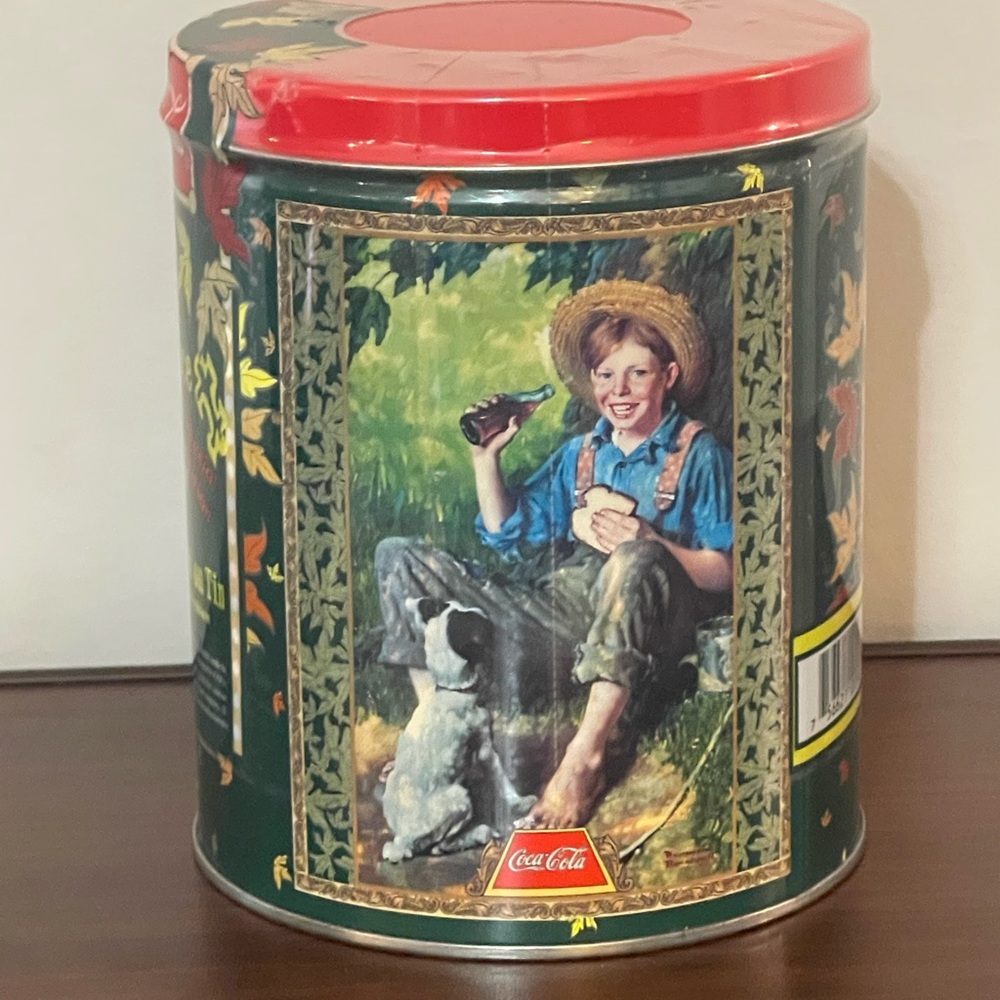 Coca Cola 200 Piece Puzzle Sealed in Collectible Tin from 1998